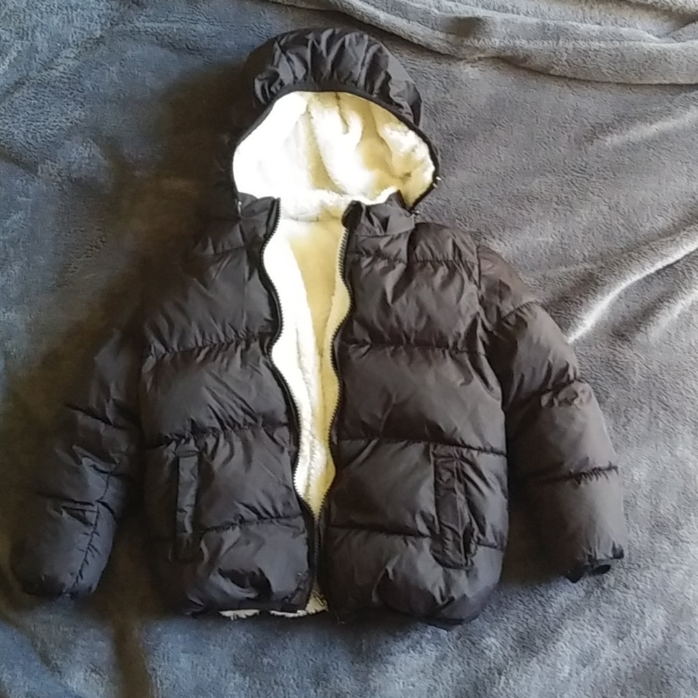 VGUC Sherpa (faux) lined puffer coat